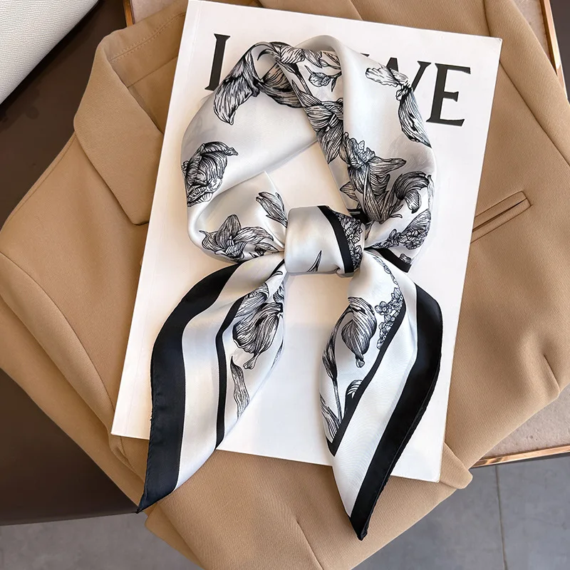 Luxury Bags Online - Foulard Carré à Imprimé Floral de