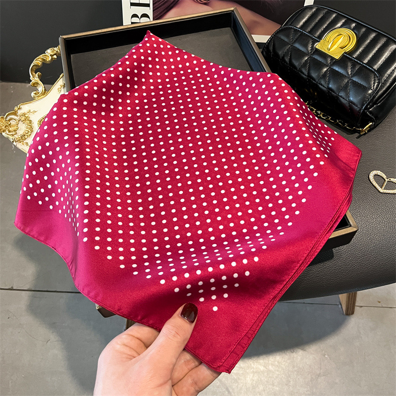 Foulards College de luxe pour  - Luxury Bags Online avis et prix