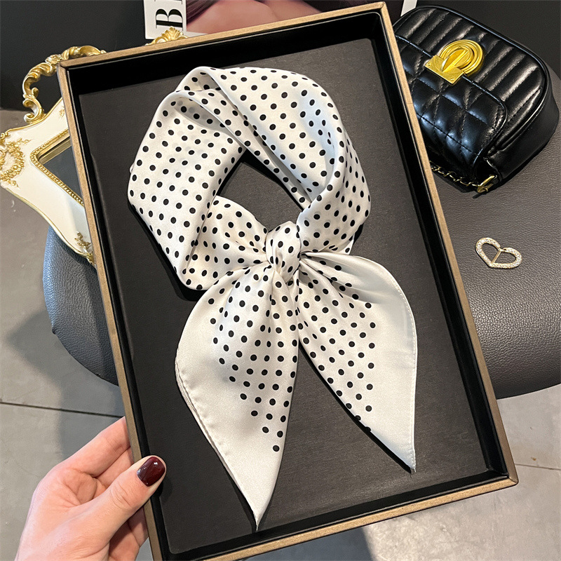 Foulards College de luxe pour  - Luxury Bags Online avis et prix