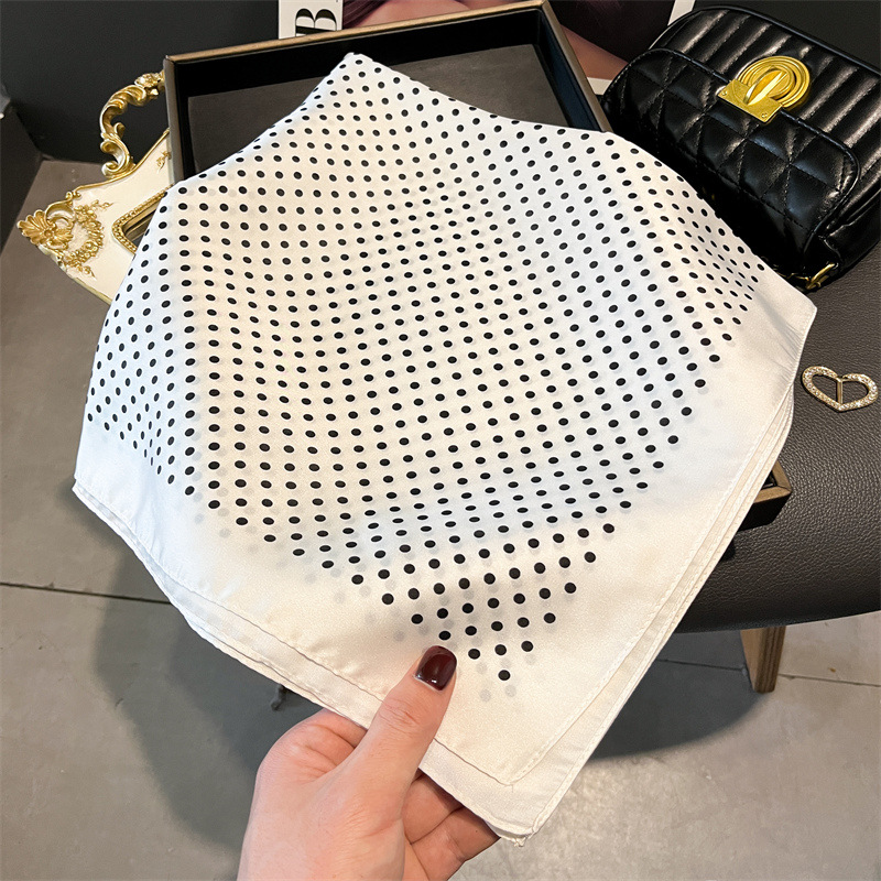 Foulards College de luxe pour  - Luxury Bags Online avis et prix