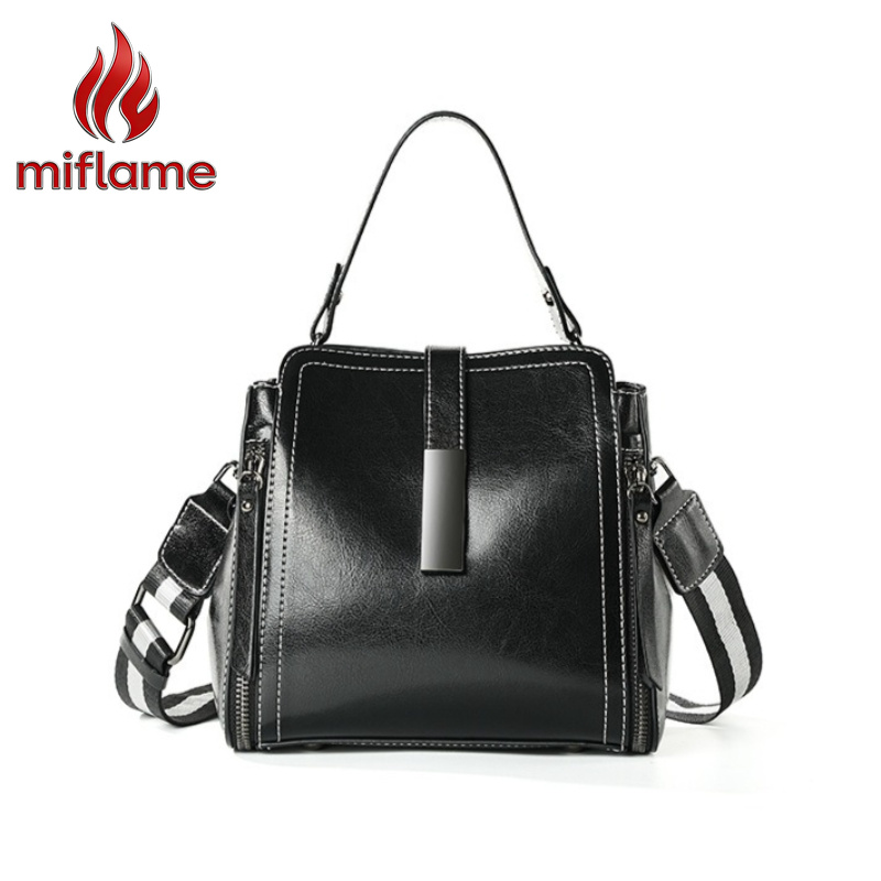 Sac bandoulière en cuir vérita - Quiet Luxury Bags Crossbody avis et prix