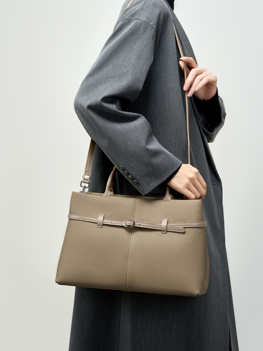YANATARI Sac à main en cuir vé - Luxury Bags Wholesale avis et prix