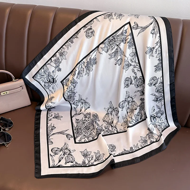 Foulard Carré à Imprimé Floral - Luxury Bags Online avis et prix