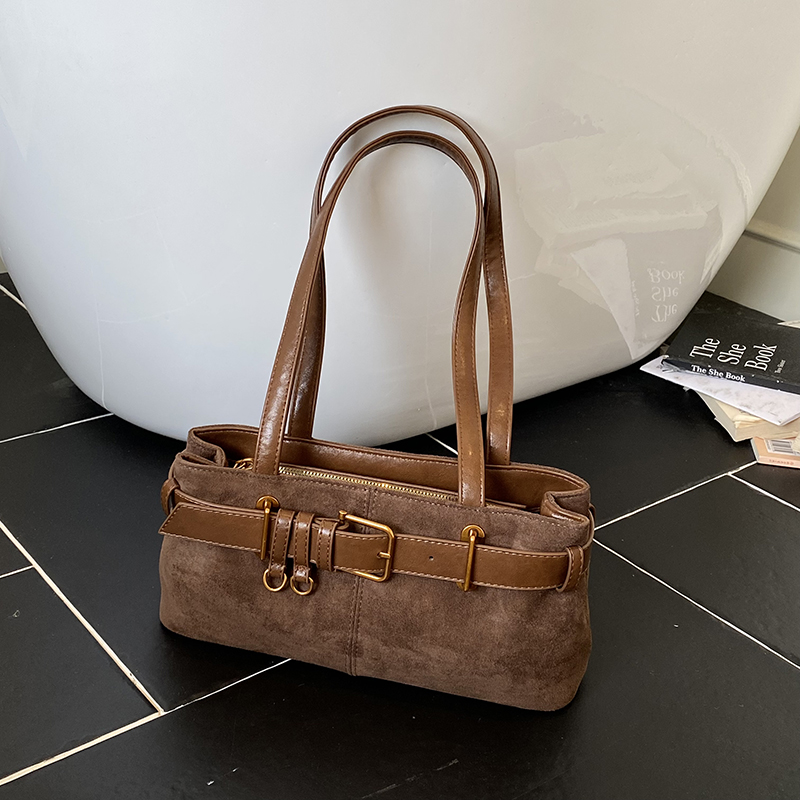 Nouveau Sac à Bandoulière de L - Luxury Bags That Are Vegan avis et prix