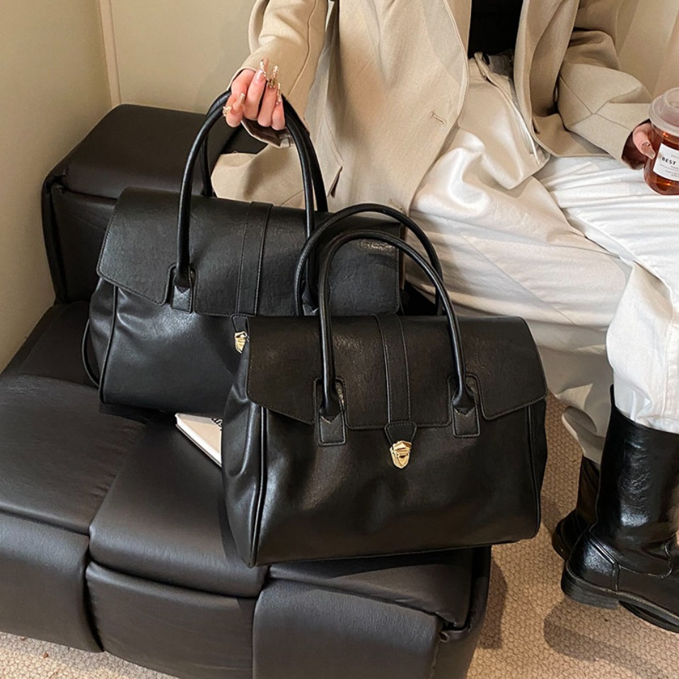 Sacs à bandoulière Boston de l - Luxury Bags Supplier avis et prix